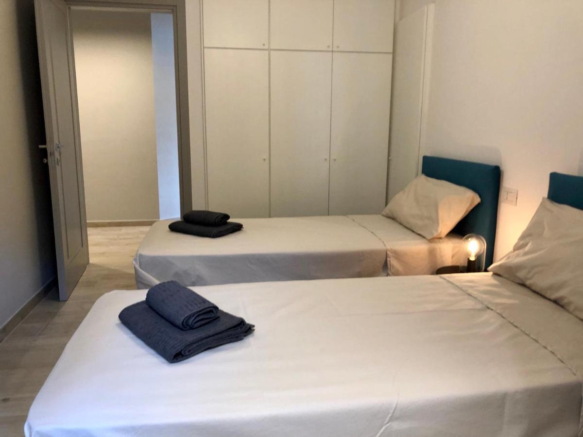 Casa Elisabetta, Affacciata Sul Golfo Apartment Salo Luaran gambar