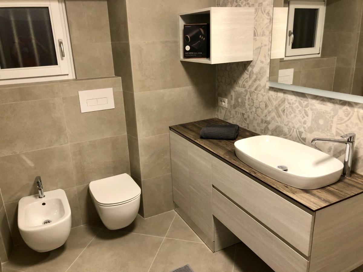 Casa Elisabetta, Affacciata Sul Golfo Apartment Salo Luaran gambar