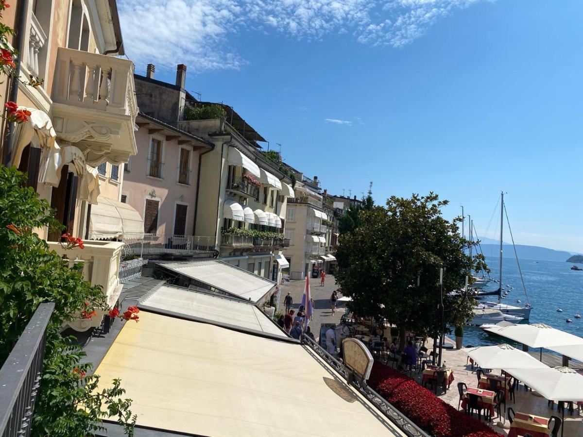 Casa Elisabetta, Affacciata Sul Golfo Apartment Salo Luaran gambar